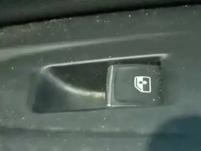 Peça sobressalente para automóvel em segunda mão botão / interruptor elevador vidro dianteiro direito por volkswagen touareg r-line 4 motion referências oem iam 