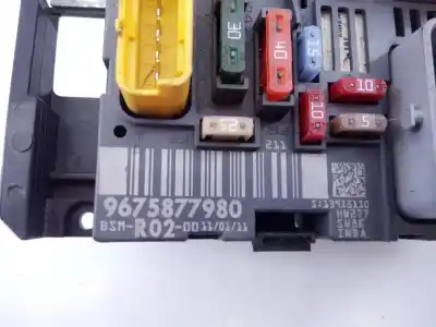 Pezzo di ricambio per auto di seconda mano scatola relè/fusibili per citroen c4 picasso monospace riferimenti oem iam 9675877980 e3-b2-36-4  Pezzo di ricambio per auto di seconda mano scatola relè/fusibili per citroen c4 picasso monospace riferimenti oem iam 9675877980 e3-b2-36-4
