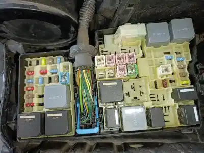 Peça sobressalente para automóvel em segunda mão caixa de fusíveis e relés por ford focus lim. (cb8) trend referências oem iam 
