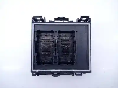 Pièce détachée automobile d'occasion BOÎTES À FUSIBLES pour FORD KUGA  Références OEM IAM NV4T14D068ELA E3-B3-26-2 9402911943