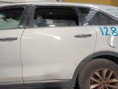 Peça sobressalente para automóvel em segunda mão porta do automóvel traseira esquerda por kia sorento concept 2wd referências oem iam 