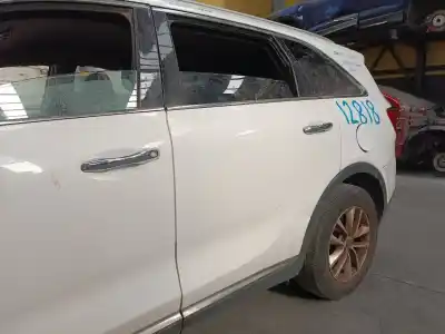 Second-hand car spare part rear left door for kia sorento concept 2wd oem iam references   