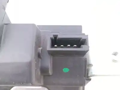 Second-hand car spare part trunk lock for opel corsa e selective oem iam references a102523 e2-b6-54-2 39021416