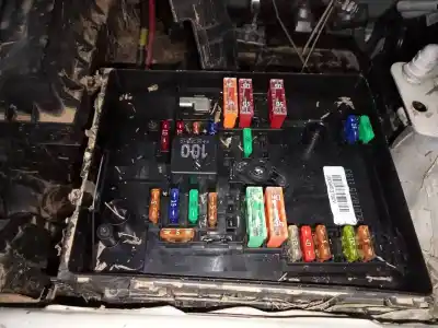 Second-hand car spare part FUSE BOX UNIT for VOLKSWAGEN SCIROCCO (138)  OEM IAM references 5L010715  