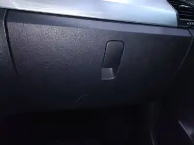 Peça sobressalente para automóvel em segunda mão porta luvas por skoda fabia combi familiar comfort referências oem iam 