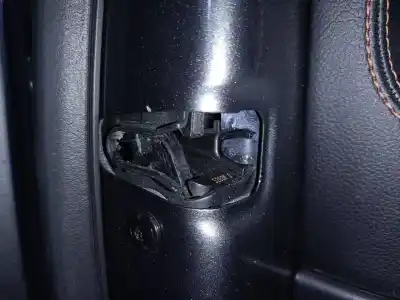 Second-hand car spare part left front door lock for jaguar xe prestige oem iam references 