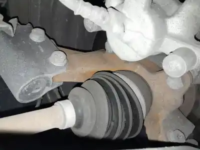 Second-hand car spare part front left knuckle for dacia sandero stepway oem iam references 