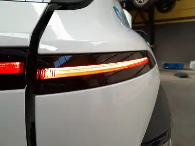 Автозапчастина б/у правий ліхтар для hyundai kona (os, ose, osi) 1.0 t-gdi посилання на oem iam 92402be003 e2-b5-44-1 