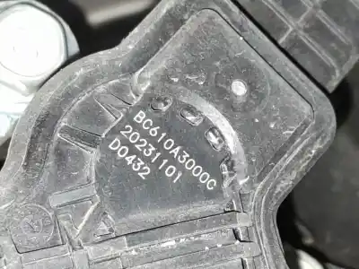 Автозапчастина б/у задній лівий гальмівний супорт для hyundai kona (os, ose, osi) 1.0 t-gdi посилання на oem iam bc610a3000c  