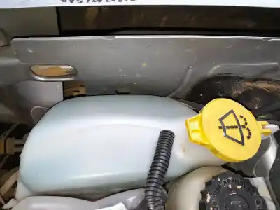 Peça sobressalente para automóvel em segunda mão depósito do limpa vidros por jeep patriot patriot mk74 crd 4x4 referências oem iam 