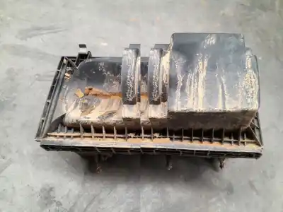 Peça sobressalente para automóvel em segunda mão filtro de ar por jeep patriot patriot mk74 crd 4x4 referências oem iam 