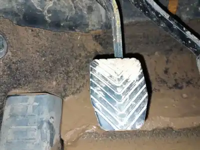 Peça sobressalente para automóvel em segunda mão pedal da embreagem por jeep patriot patriot mk74 crd 4x4 referências oem iam 