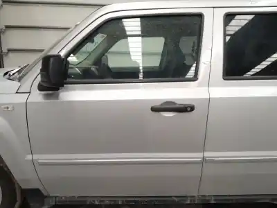 Peça sobressalente para automóvel em segunda mão porta da frente esquerda por jeep patriot patriot mk74 crd 4x4 referências oem iam 