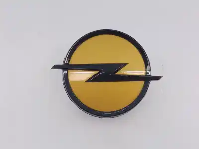 Peça sobressalente para automóvel em segunda mão puxador exterior de mala por opel astra l 1.2 dynamic referências oem iam 9842226980