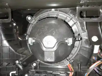 Second-hand car spare part HEATING FAN for MERCEDES-BENZ CLASE V (W447)  OEM IAM references 0008304701  BZ71086