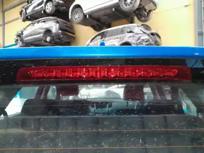Peça sobressalente para automóvel em segunda mão farolim de travão central por hyundai tucson (tl, tle) 1.6 gdi referências oem iam 