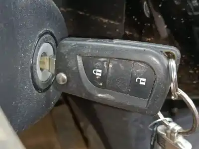 Peça sobressalente para automóvel em segunda mão canhão de ignição por toyota aygo (_b4_) 1.0 (kgb40) referências oem iam 