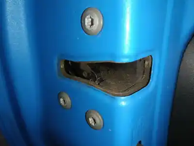 Peça sobressalente para automóvel em segunda mão fechadura da porta traseira esquerda por toyota aygo (_b4_) 1.0 (kgb40) referências oem iam 6906002391