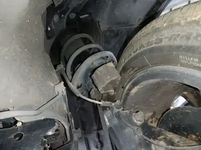 Автозапчастина б/у ПЕРЕДНІЙ ПРАВИЙ АМОРТИЗАТОР для MAZDA CX-3 (DK)  Посилання на OEM IAM   
