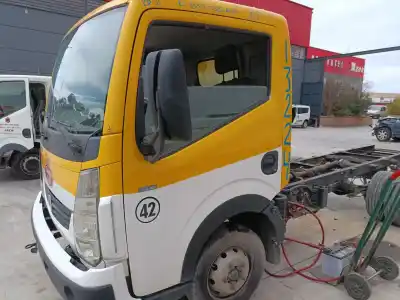 Second-hand car spare part left front door for renault maxity 2.5 diesel oem iam references   