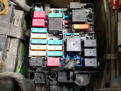 Second-hand car spare part fuse box unit for opel combo furgoneta/monovolumen (x12) 1.3 cdti (b05) oem iam references 