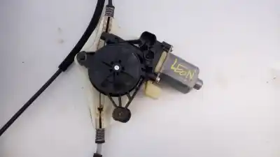 Автозапчасти б/у регулятор стекла переднего правого за seat leon (5f1) 1.2 tsi ссылки oem iam 0130822716  
