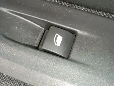 Автозапчастина б/у передній правий віконний вимикач для peugeot 208 ii (ub_, up_, uw_, uj_) 1.2 puretech 75 посилання на oem iam 