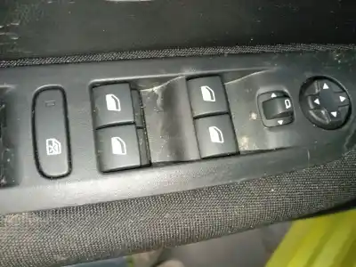 Автозапчастина б/у передні вікний вмикач для peugeot 208 ii (ub_, up_, uw_, uj_) 1.2 puretech 75 посилання на oem iam 
