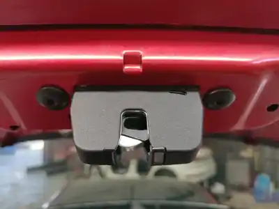 Автозапчастина б/у замок багажника / ворот для PEUGEOT 208 II (UB_, UP_, UW_, UJ_) 1.2 PURETECH 100 Посилання на OEM IAM   