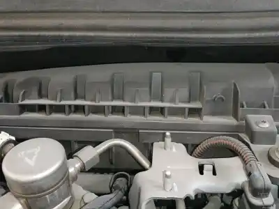Автозапчастина б/у повітряний фільтр для peugeot 208 ii (ub_, up_, uw_, uj_) 1.2 puretech 100 посилання на oem iam 