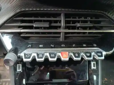 Автозапчасти б/у gps-навигационная система за peugeot 208 ii (ub_, up_, uw_, uj_) 1.2 puretech 100 ссылки oem iam   