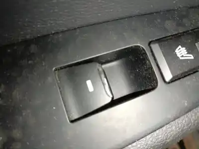 Peça sobressalente para automóvel em segunda mão botão / interruptor elevador vidro traseiro esquerdo por hyundai tucson (tl, tle) 1.6 crdi hybrid 48v referências oem iam 
