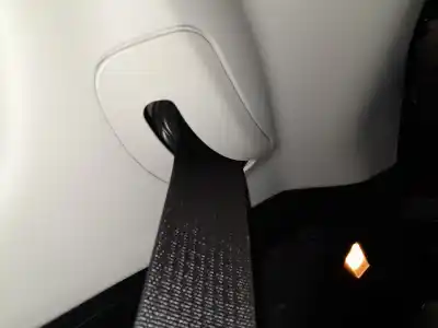Recambio de automóvil de segunda mano de CINTURON SEGURIDAD TRASERO DERECHO para JEEP-VIASA COMPASS (MP, M6, MV, M7) 1.4 MULTIAIR referencias OEM IAM   