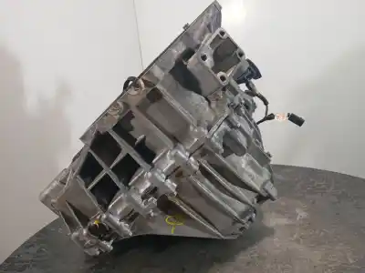 Piesă de schimb auto la mâna a doua cutie de viteze pentru ssangyong korando (ck) 2.2 xdi referințe oem iam 3102034045 m1-b4-82 g171010131