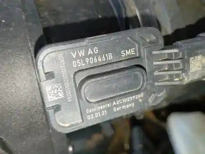 Автозапчасти б/у РАСХОДОМЕР ВОЗДУХА за VOLKSWAGEN TIGUAN (AD1, AX1) 2.0 TDI ссылки OEM IAM 05L906461B  
