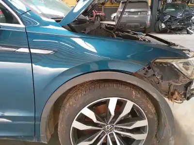 Peça sobressalente para automóvel em segunda mão Guarda-lamas Dianteiro Direito por VW TIGUAN (AD1, AX1) 2.0 TDI 4MOTION Referências OEM IAM   