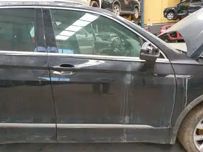 Автозапчасти б/у дверь передняя правая за VOLKSWAGEN TIGUAN (AD1, AX1) 2.0 TDI ссылки OEM IAM   