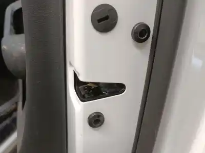 Pezzo di ricambio per auto di seconda mano SERRATURA PORTA ANTERIORE DESTRA per AUDI Q3 (8UB, 8UG)  Riferimenti OEM IAM   