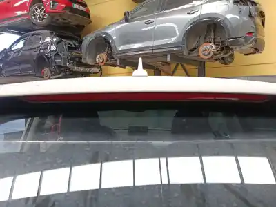 Gebrauchtes Autoersatzteil ZENTRALES BREMSLICHT zum AUDI Q3 (8UB, 8UG) 2.0 TDI QUATTRO OEM-IAM-Referenzen   