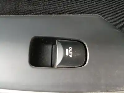 Автозапчастина б/у УПРАВЛІННЯ СКЛАМИ ЗАДНІХ ПРАВІХ для HYUNDAI I30 (GD)  Посилання на OEM IAM   