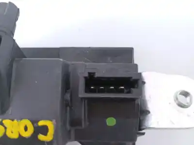 Second-hand car spare part trunk lock for opel corsa e (x15) 1.3 cdti (08, 68) oem iam references a102523 e2-b6-54-1 39021416