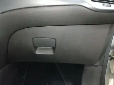 Автозапчасти б/у бардачок за OPEL CORSA E (X15) 1.4 (08, 68) ссылки OEM IAM   