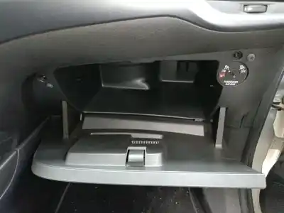 Автозапчасти б/у бардачок за opel corsa e (x15) 1.4 (08, 68) ссылки oem iam   