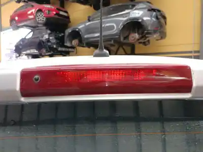 Автозапчасти б/у центральный стоп-сигнал за OPEL CORSA E (X15) 1.4 (08, 68) ссылки OEM IAM   
