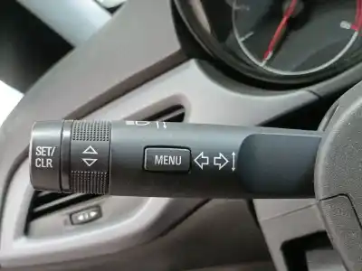 Pezzo di ricambio per auto di seconda mano Controllo Intermittente per OPEL CORSA E (X15) 1.4 (08, 68) Riferimenti OEM IAM   