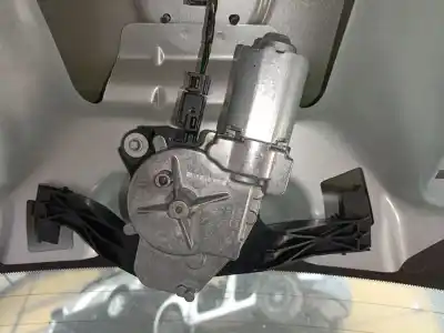 İkinci el araba yedek parçası Arka Silecek Motoru için OPEL CORSA E (X15) 1.4 (08, 68) OEM IAM referansları 39045012  0390205011