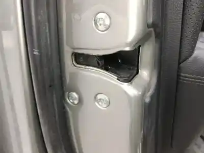 Pezzo di ricambio per auto di seconda mano SERRATURA PORTA ANTERIORE SINISTRA per KIA CARENS IV VAN (A4) CRDI Riferimenti OEM IAM   