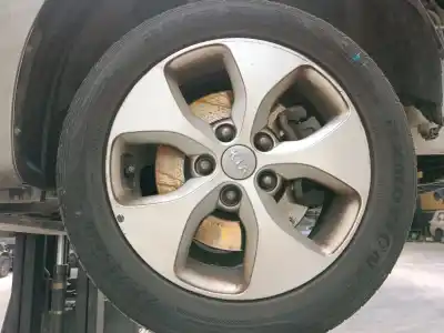 Pezzo di ricambio per auto di seconda mano Cerchione in lega per KIA CARENS IV VAN (A4) CRDI Riferimenti OEM IAM 205/55/16  
