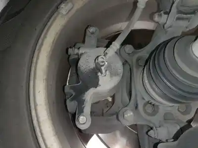 Автозапчастина б/у ПЕРЕДНІЙ правий гальмівний супорт для KIA CARENS IV VAN (A4) CRDI Посилання на OEM IAM   