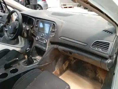 Second-hand car spare part dashboard for renault megane iv fastback (b9a/m/n_) 1.5 dci 110 (b9a3) oem iam references 